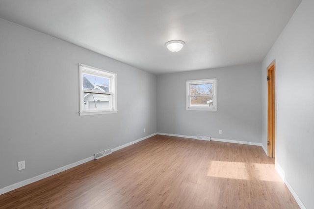 725 N IRWIN AVENUE, Green Bay, WI 54302