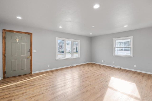 725 N IRWIN AVENUE, Green Bay, WI 54302