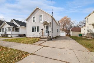 725 N IRWIN AVENUE, Green Bay, WI 54302