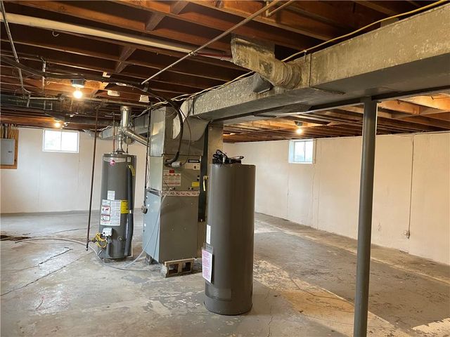 8955 E 54th Street, Raytown, MO 64133