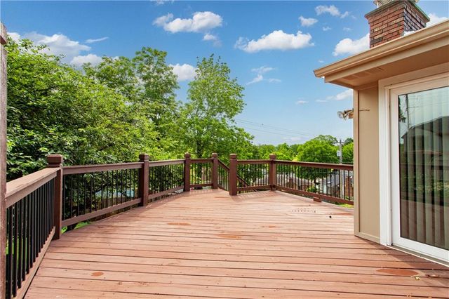 2505 S Whitney Avenue, Independence, MO 64057