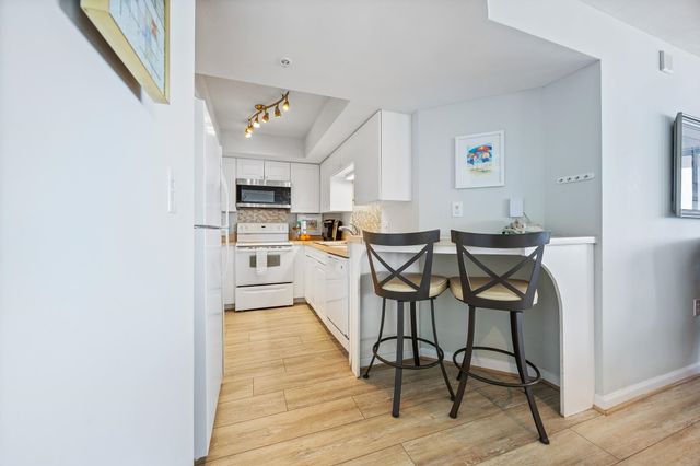 201 S Ocean Blvd Unit 701, North Myrtle Beach, SC 29582