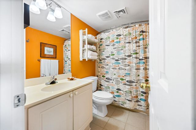 201 S Ocean Blvd Unit 701, North Myrtle Beach, SC 29582