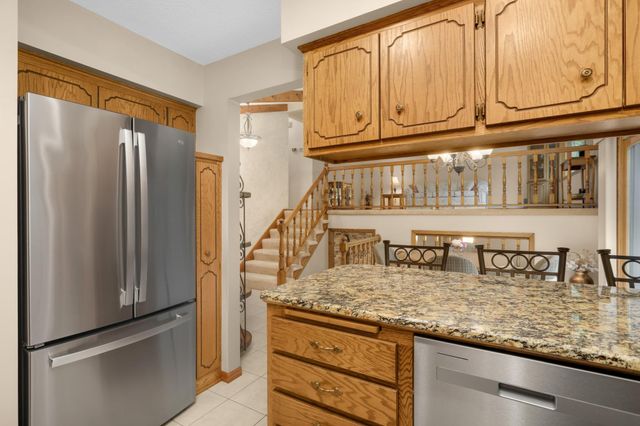 654 Tanglewood Drive, Shoreview, MN 55126