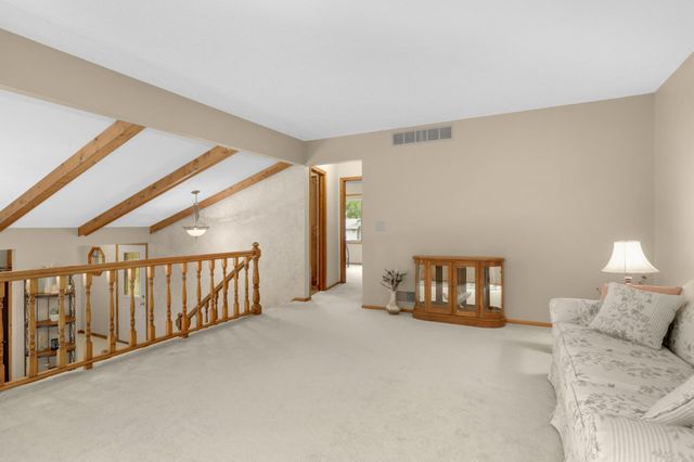 654 Tanglewood Drive, Shoreview, MN 55126