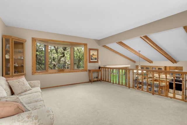 654 Tanglewood Drive, Shoreview, MN 55126