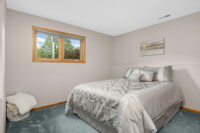 654 Tanglewood Drive, Shoreview, MN 55126