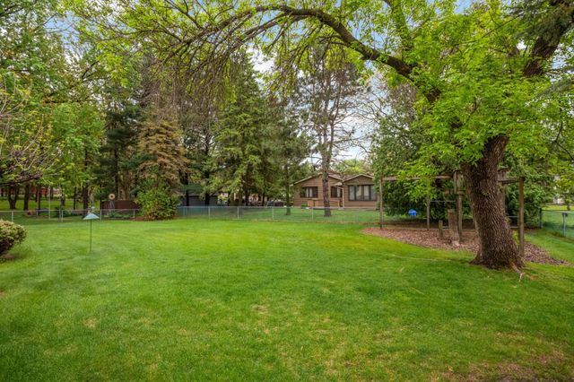 654 Tanglewood Drive, Shoreview, MN 55126