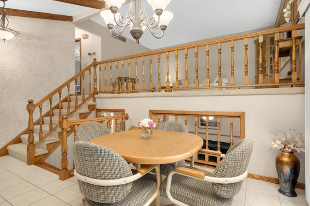654 Tanglewood Drive, Shoreview, MN 55126