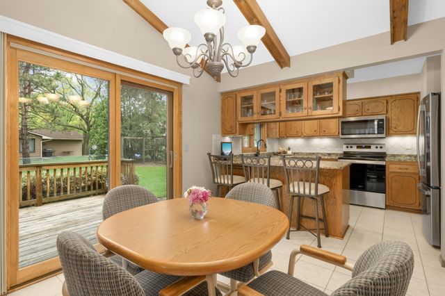654 Tanglewood Drive, Shoreview, MN 55126