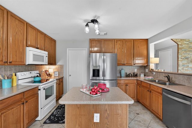 17111 Kemble Creek Drive, Houston, TX 77084