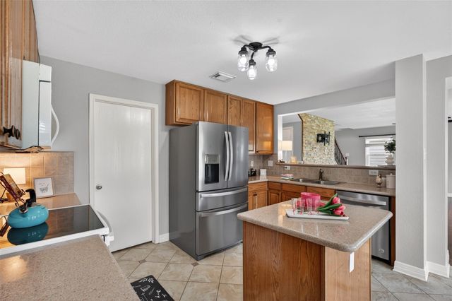 17111 Kemble Creek Drive, Houston, TX 77084