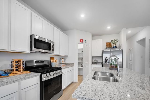 5627 Pistachio Place, Rosenberg, TX 77471