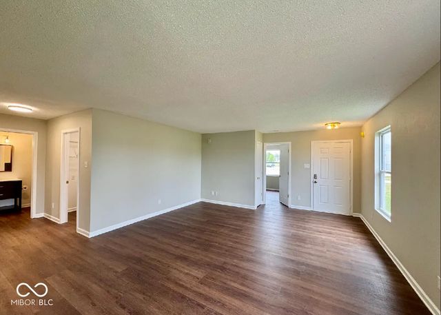 2024 Bailey Circle, Greenfield, IN 46140