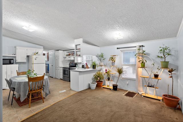 516 Green Willow Drive, Inman, SC 29349