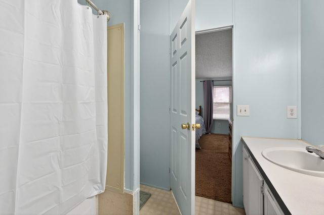 516 Green Willow Drive, Inman, SC 29349