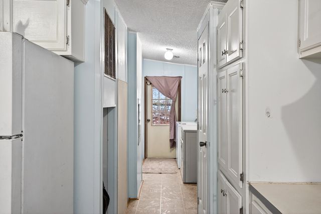 516 Green Willow Drive, Inman, SC 29349