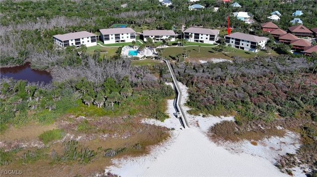 1919 Olde Middle Gulf DR 106, Sanibel, FL 33957