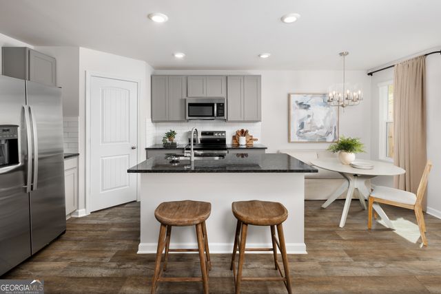 206 Norchester Avenue, Hogansville, GA 30230