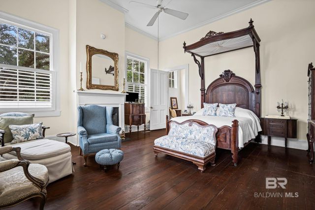 23561 Main Street, Fairhope, AL 36532