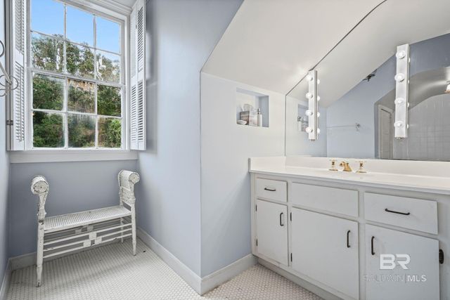 23561 Main Street, Fairhope, AL 36532