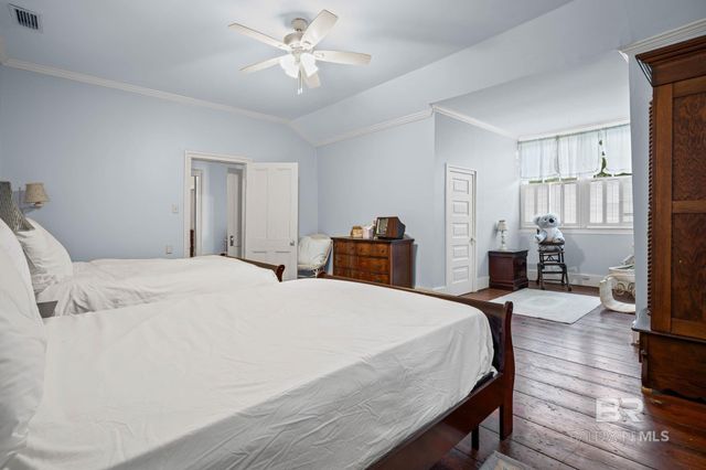 23561 Main Street, Fairhope, AL 36532