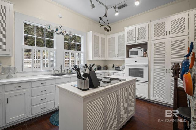 23561 Main Street, Fairhope, AL 36532