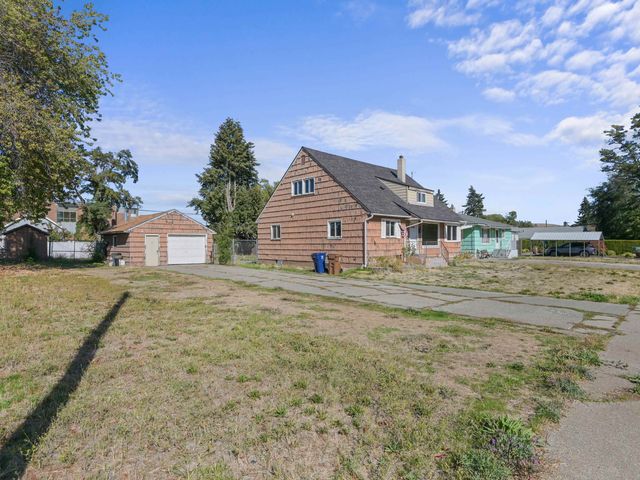 1637 E Longfellow Ave, Spokane, WA 99207