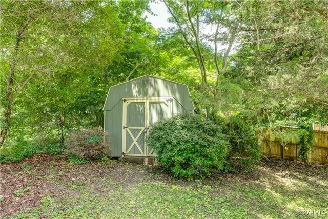 1304 Camden Dr, Henrico, VA 23229