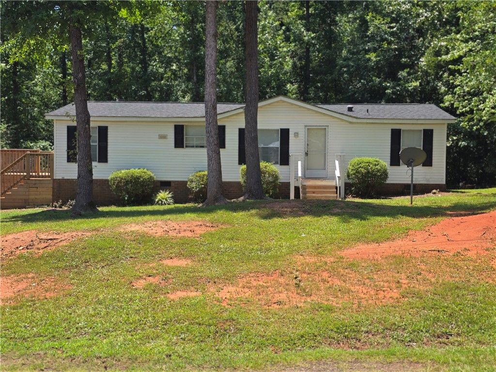 234 Forest Lane, Starr, SC 29684