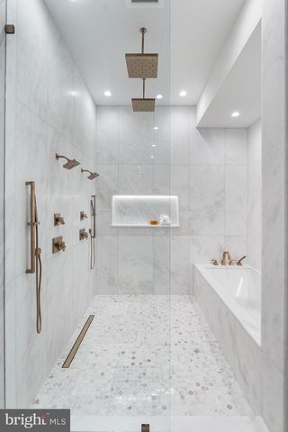 1242 E OXFORD ST, Philadelphia, PA 19125