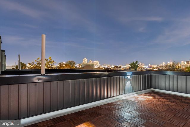 1242 E OXFORD ST, Philadelphia, PA 19125