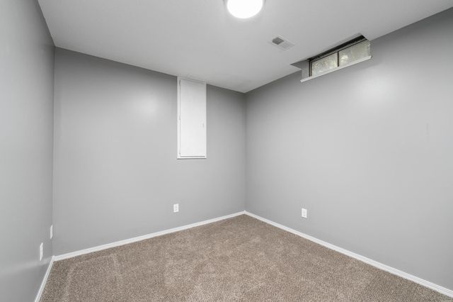 2323 N Stoneybrook Ct, Wichita, KS 67226