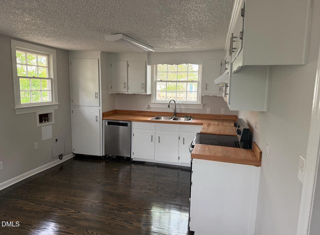 702 W Main Street, Benson, NC 27504