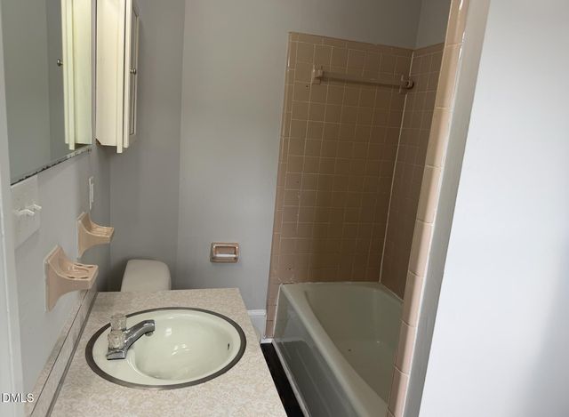 702 W Main Street, Benson, NC 27504