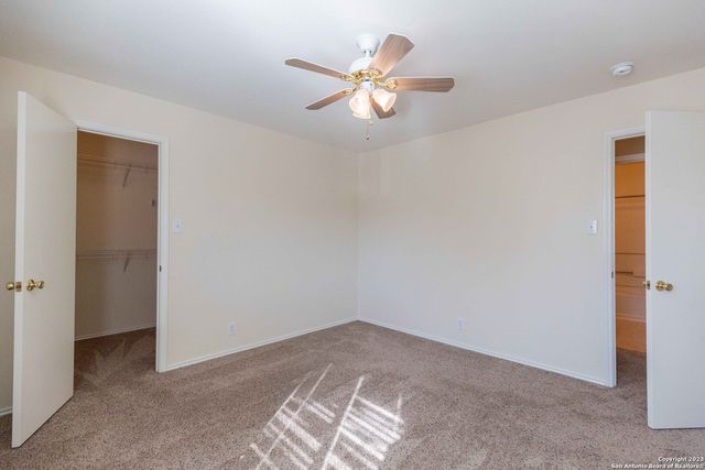 8911 GREEN TEE, Selma, TX 78154