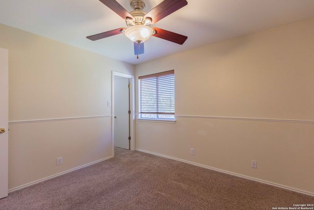8911 GREEN TEE, Selma, TX 78154