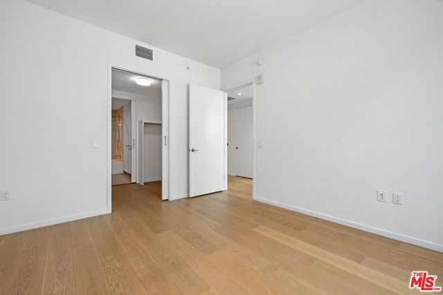 877 Francisco Street 728, Los Angeles, CA 90017