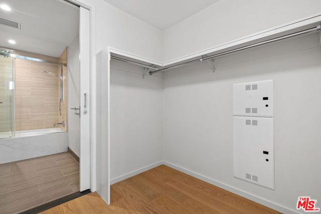 877 Francisco Street 728, Los Angeles, CA 90017