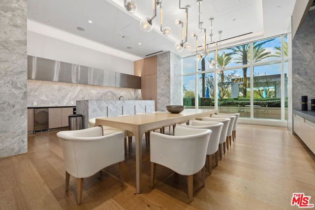 877 Francisco Street 728, Los Angeles, CA 90017