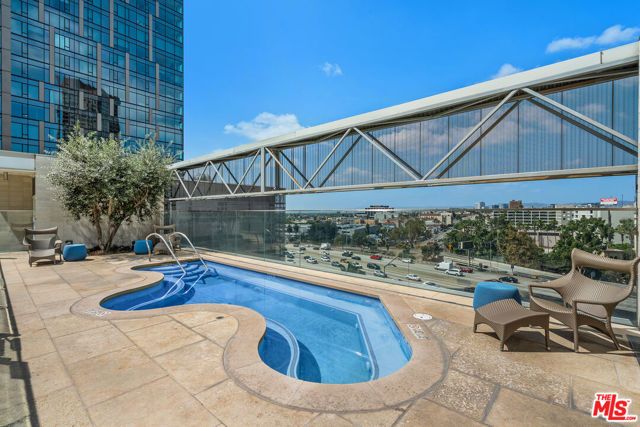 877 Francisco Street 728, Los Angeles, CA 90017