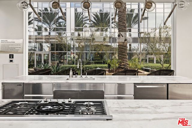 877 Francisco Street 728, Los Angeles, CA 90017