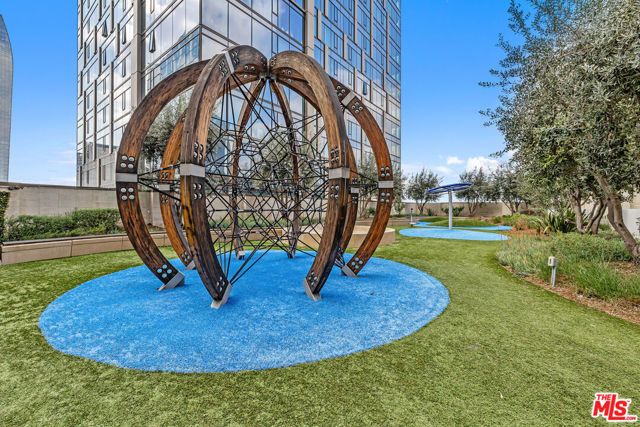 877 Francisco Street 728, Los Angeles, CA 90017