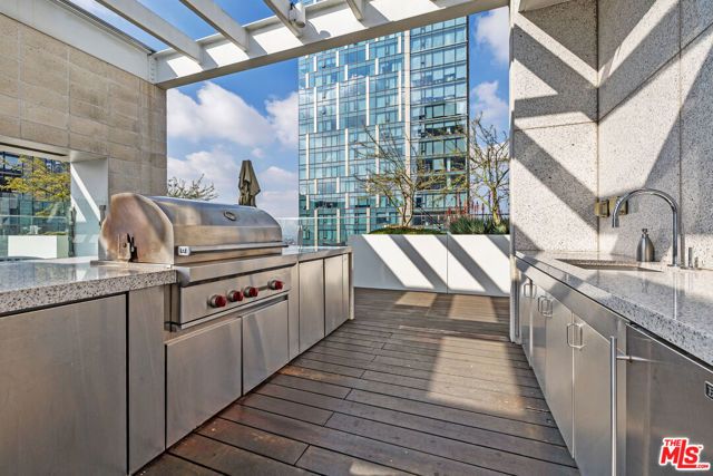 877 Francisco Street 728, Los Angeles, CA 90017