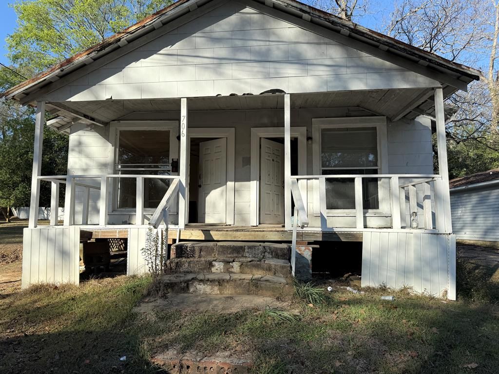706 Westmead St A & B, Dothan, AL 36301