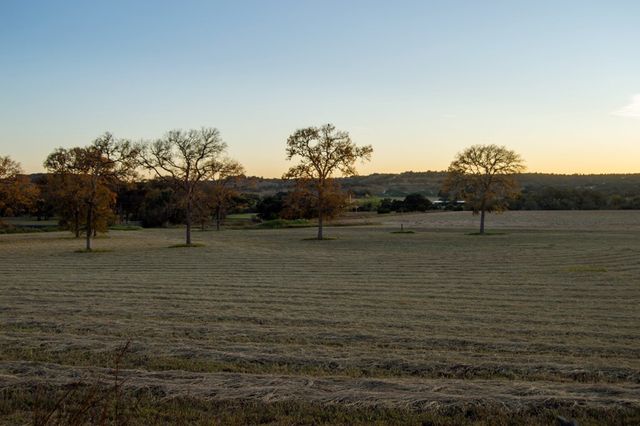 255 Lower Turtle Creek Rd, Kerrville, TX 78028