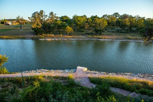 255 Lower Turtle Creek Rd, Kerrville, TX 78028