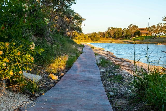 255 Lower Turtle Creek Rd, Kerrville, TX 78028