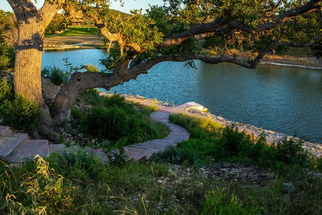255 Lower Turtle Creek Rd, Kerrville, TX 78028