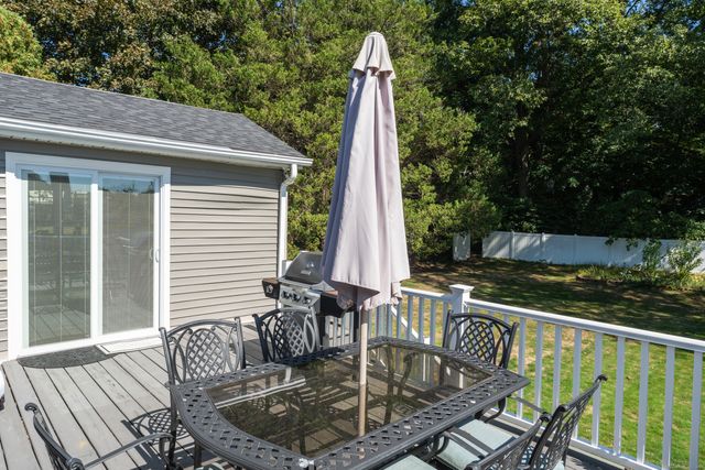 26 Meadowbrook Road, West Haven, CT 06516